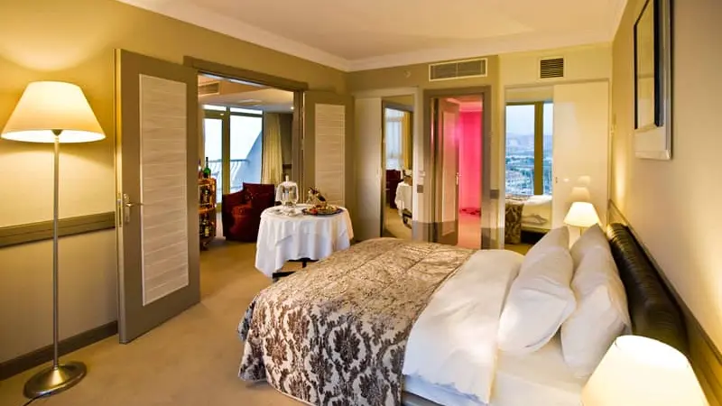 Accommodation Banner